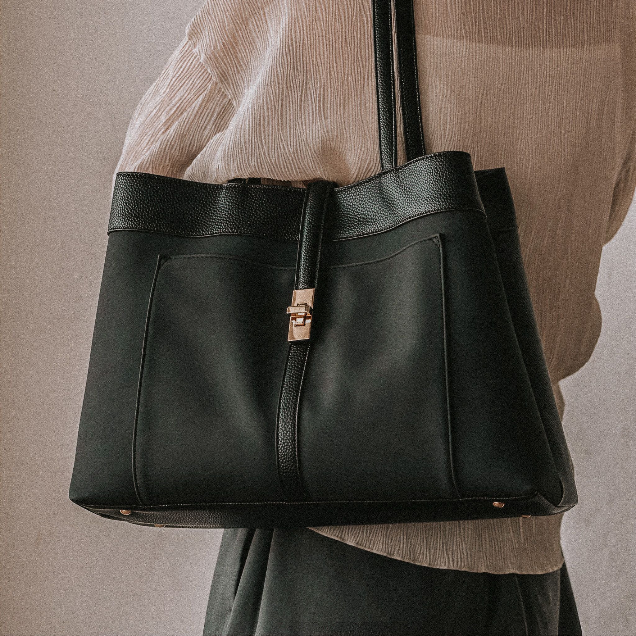 Black Sahara Tote Bag