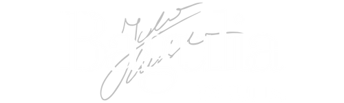 Bagulia By Julia Logo White with Signature