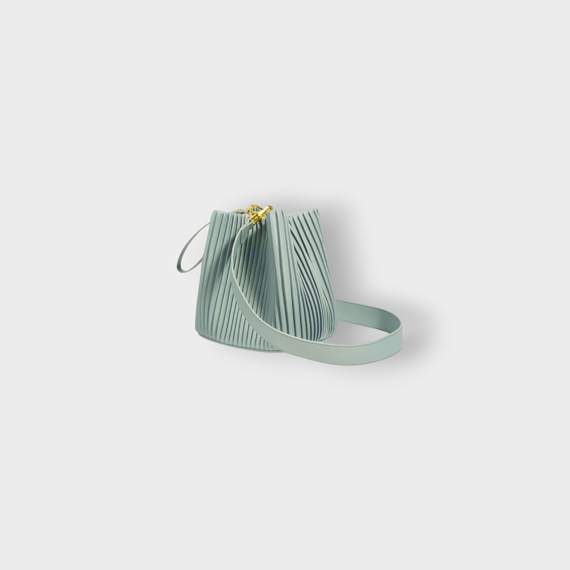 Waves Bucket Bag