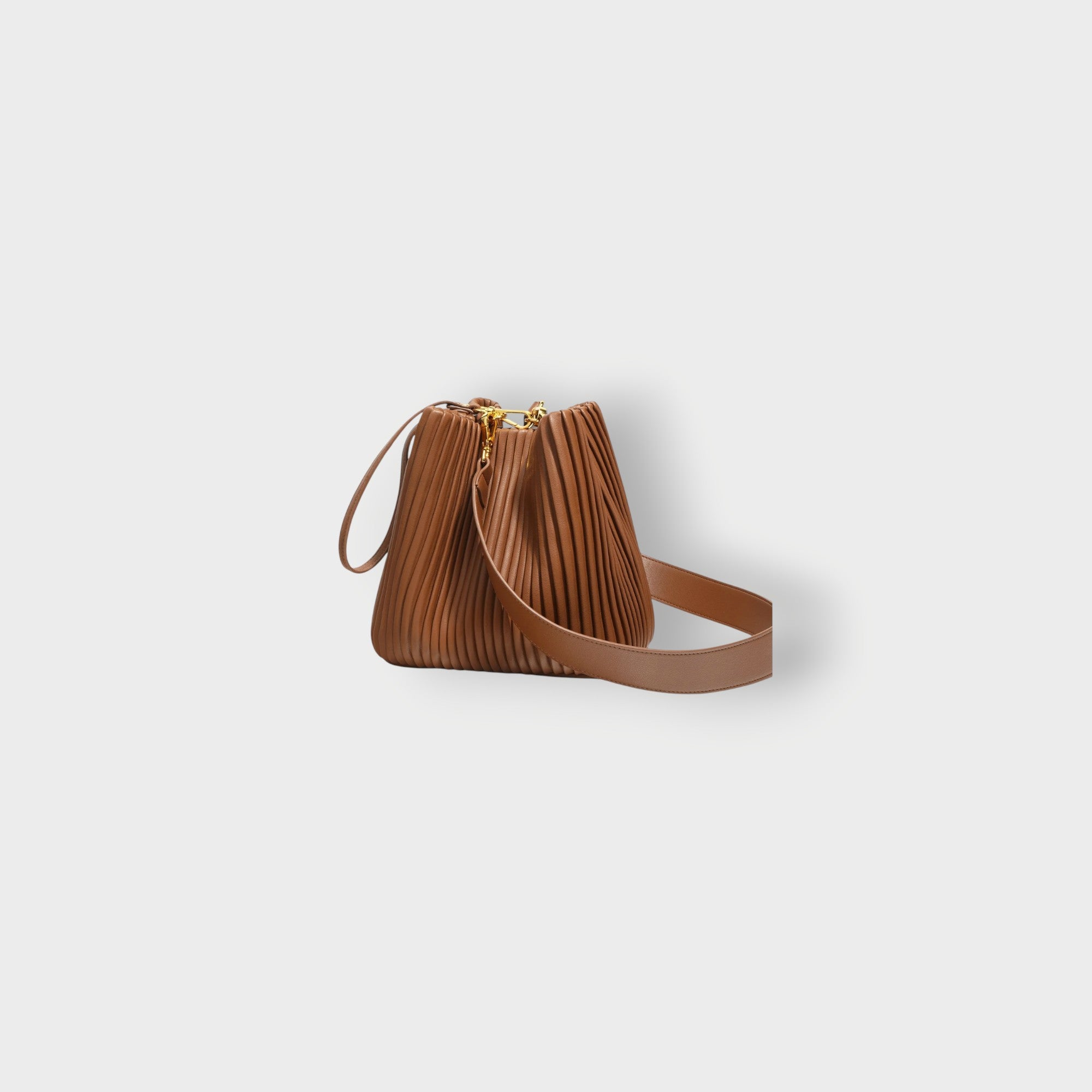 Waves Bucket Bag