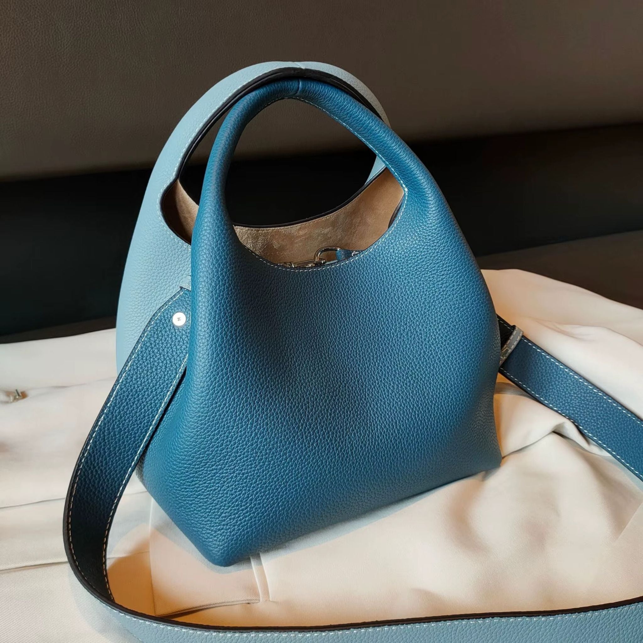 Nadia-Pebbeled-Top-Grain-OceanTeal-Misty-Blue-Bagulia.jpg