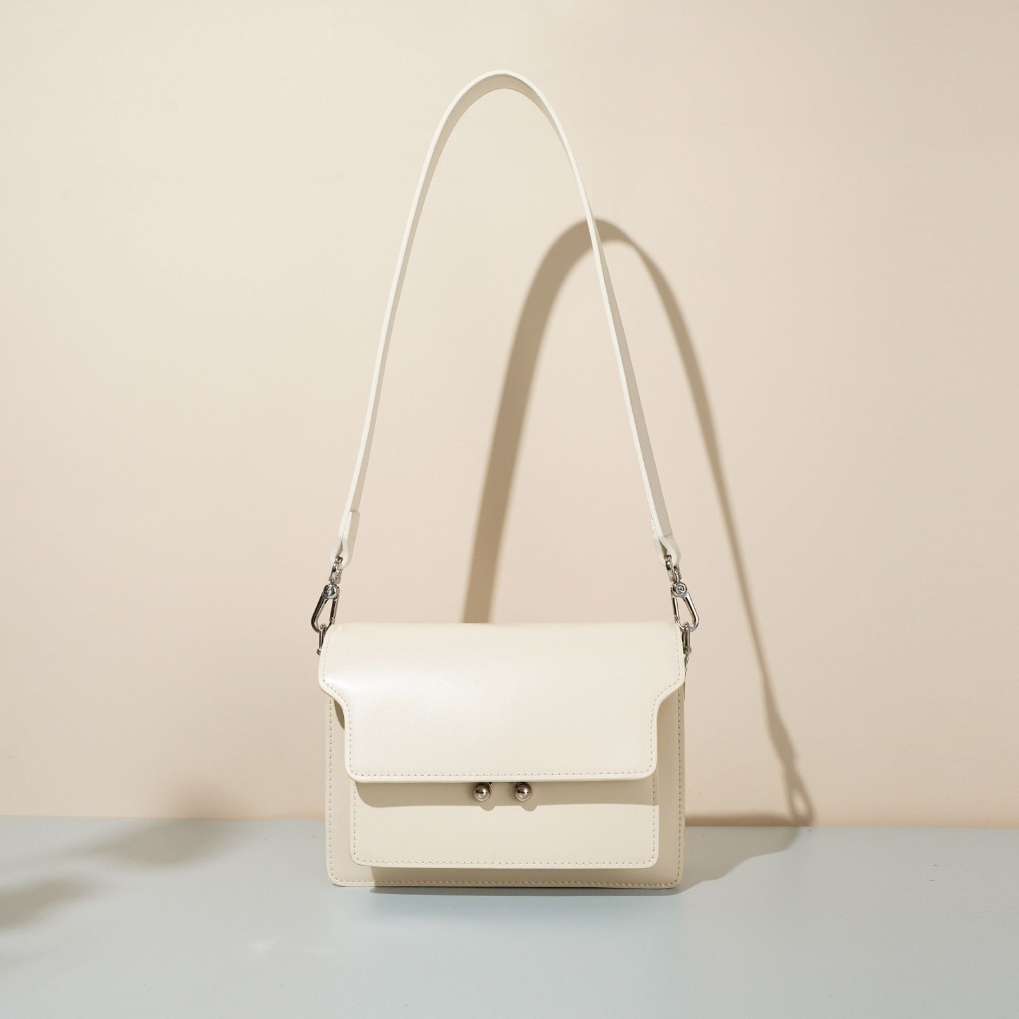 Oyoon Crossbody Bag