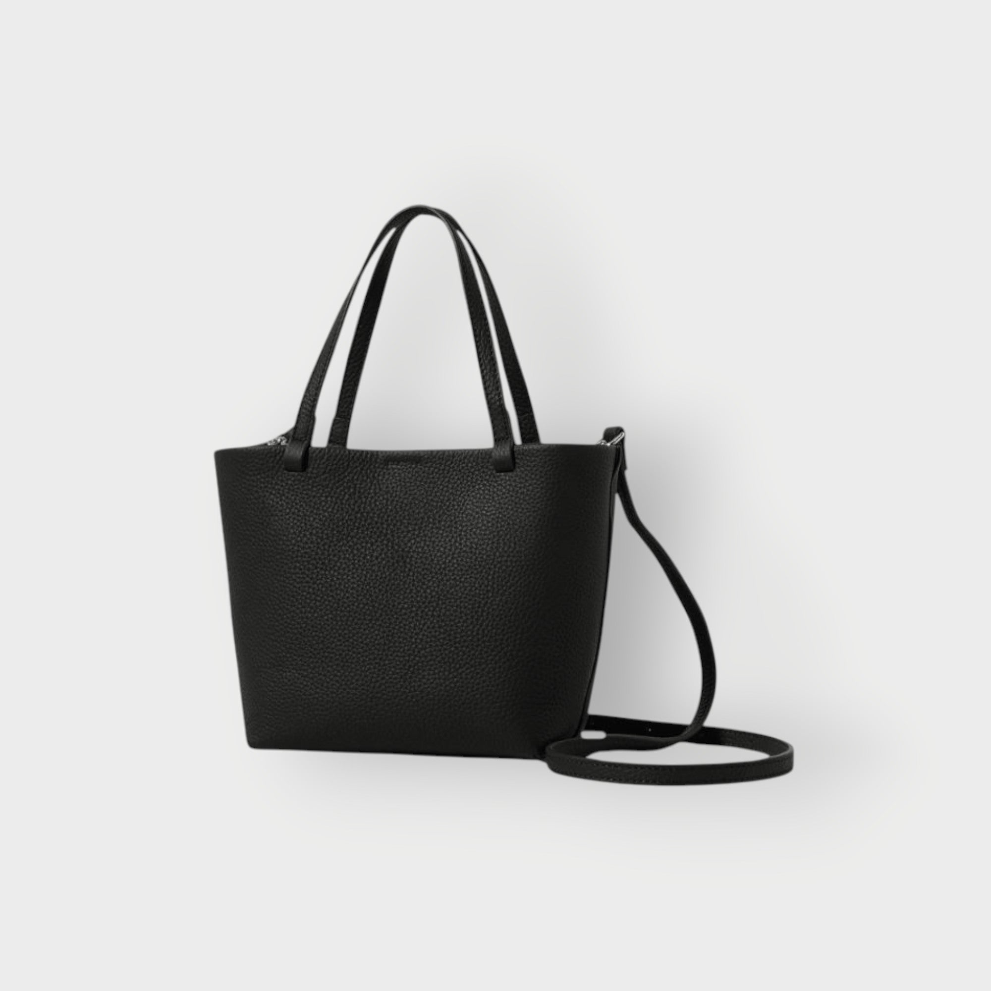 The-Carry-Tote-Bag-Black-Bagulia_1.jpg