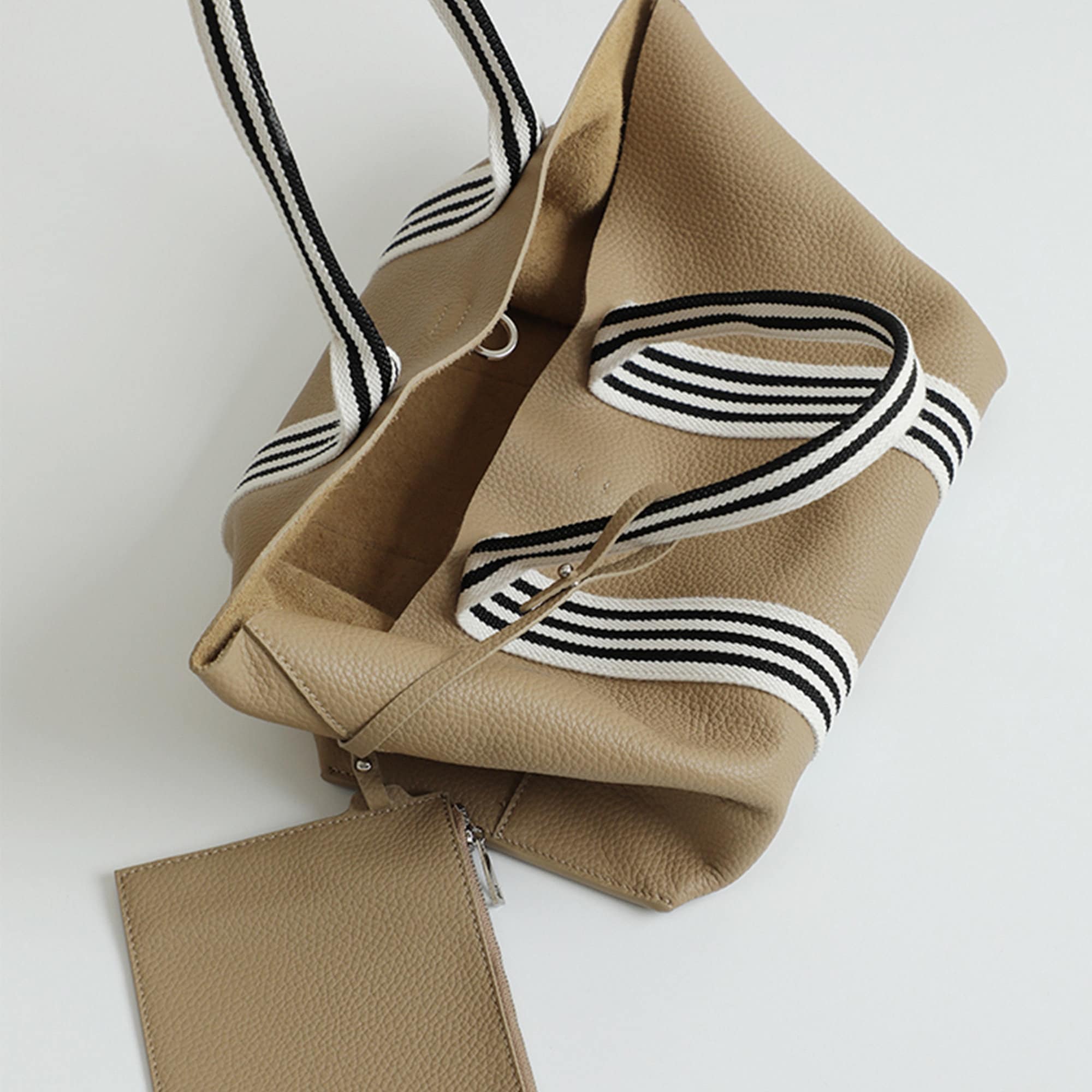Wings-Sandstone-Pebbled-Leather-Tote-Handbag-View-Bagulia.jpg