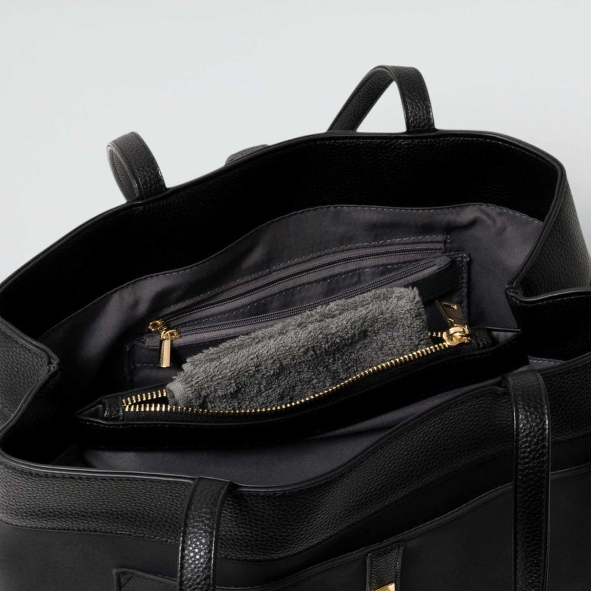 Black Sahara Tote Bag-6