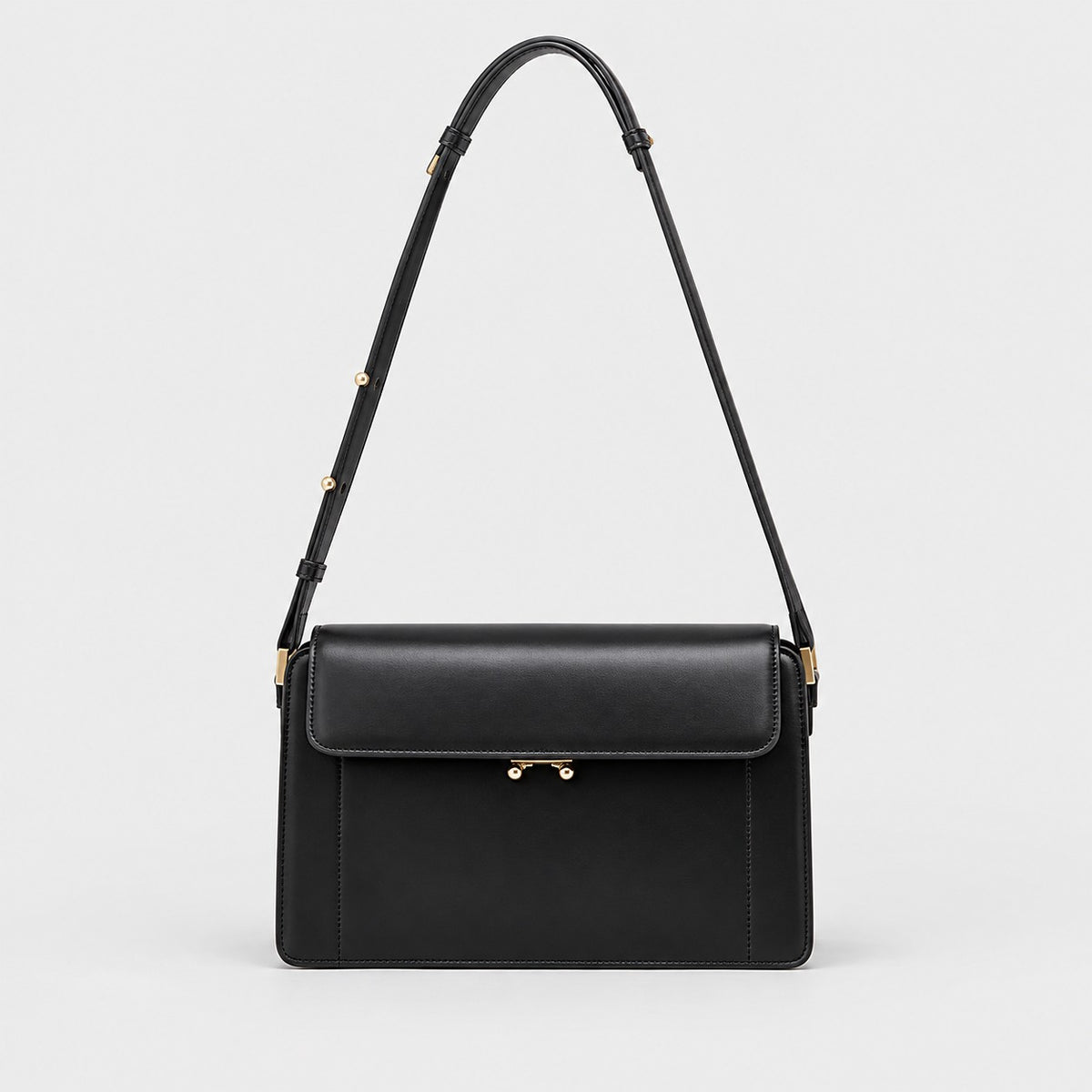 Bagulia Margot leather shoulder bag in black, front view.