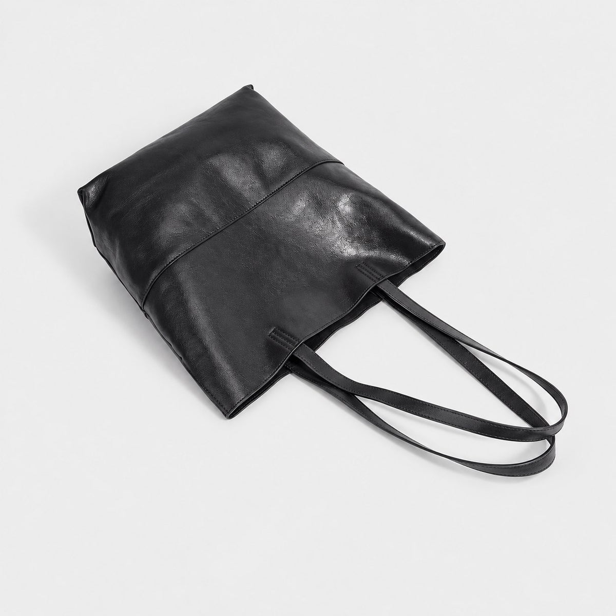 Bagulia Marielle Black tote, flat lay view.