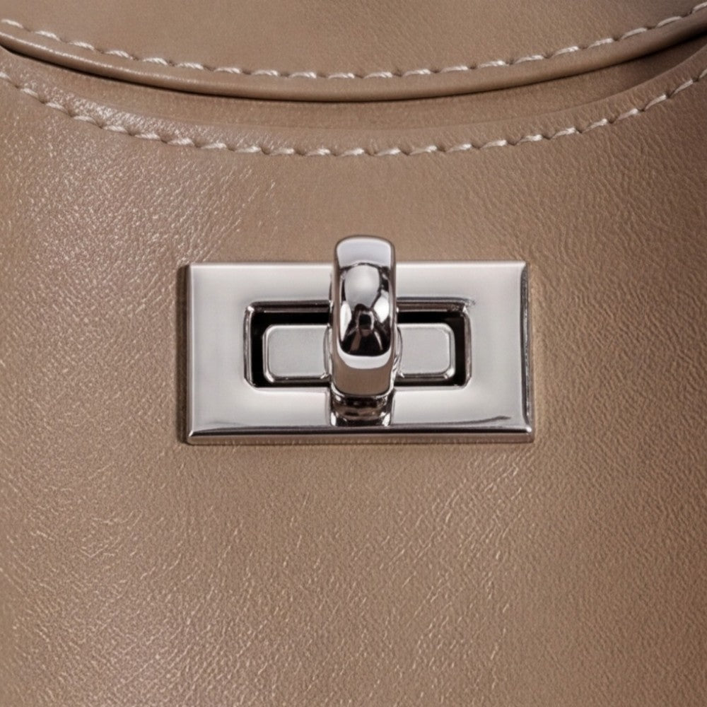 Moona Crescent Shape Leather Shoulder Bag 7 – Bagulia