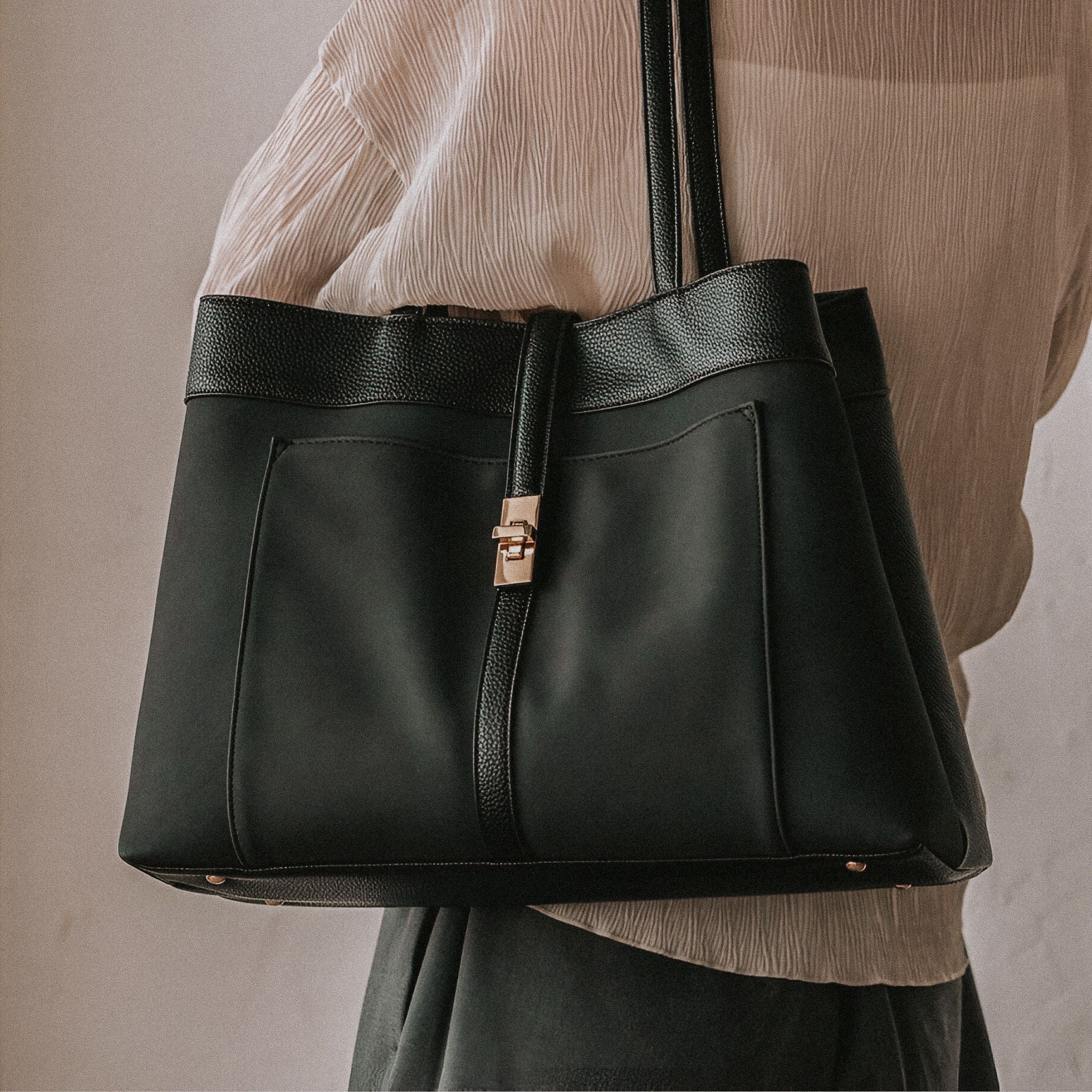 Black Sahara Tote Bag - Tote Bag - Bagulia