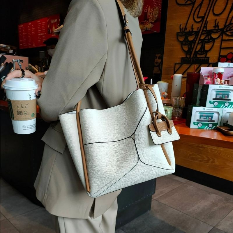 Katherine Bucket Bag - Bucket Bag - Bagulia - Luxury Handmade Leather Bags