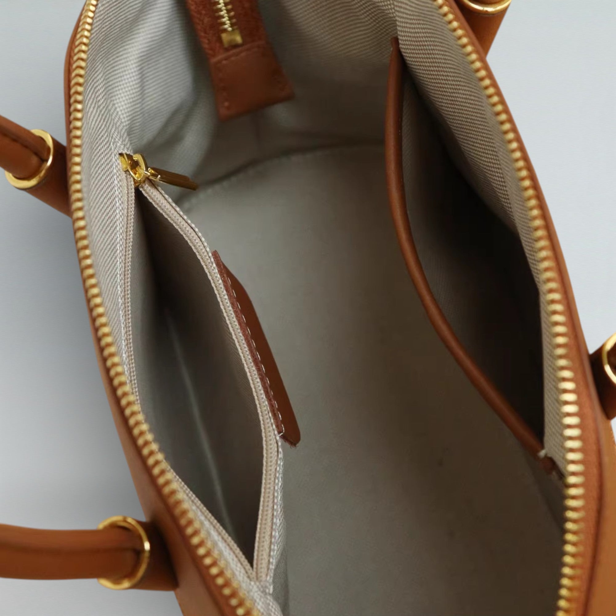 Lady Madonna Zipper Handbag - Bagulia