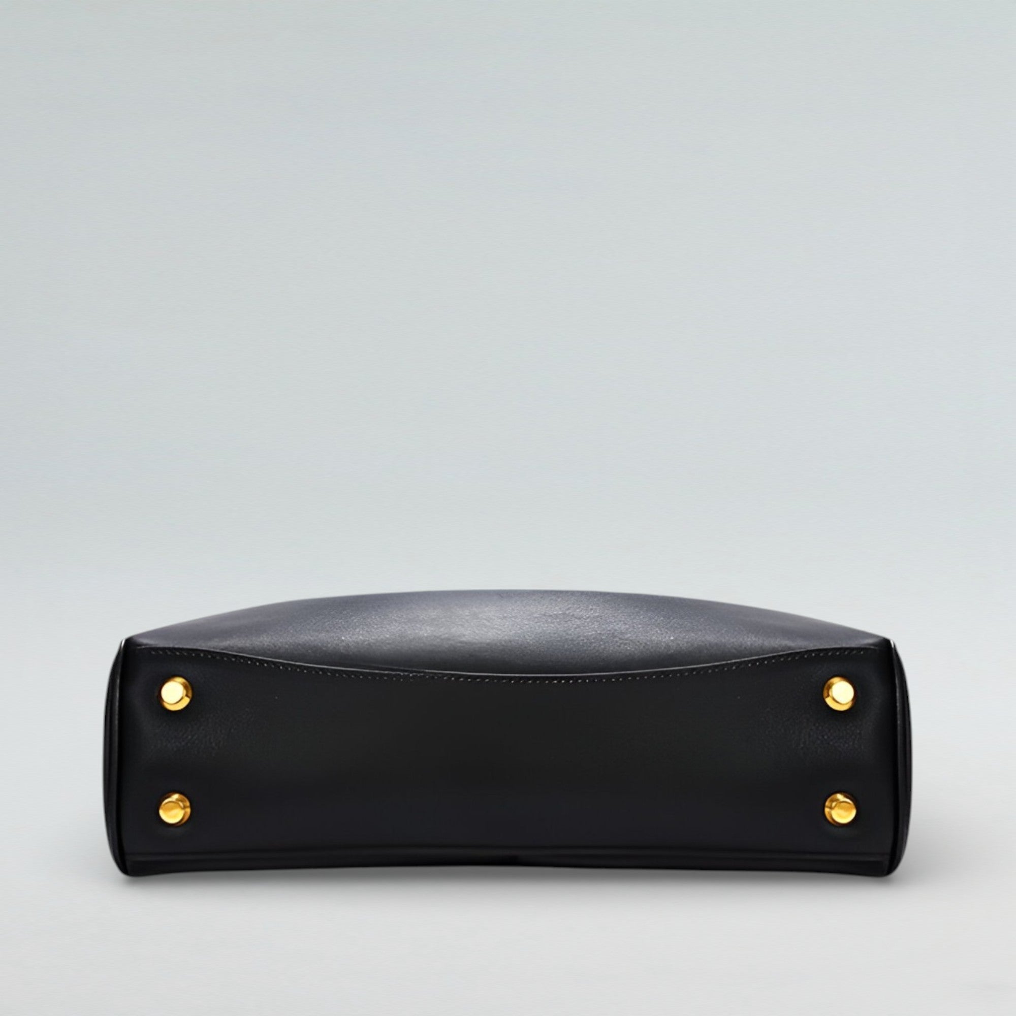 Louve Locket Crossbody Bag - Bagulia