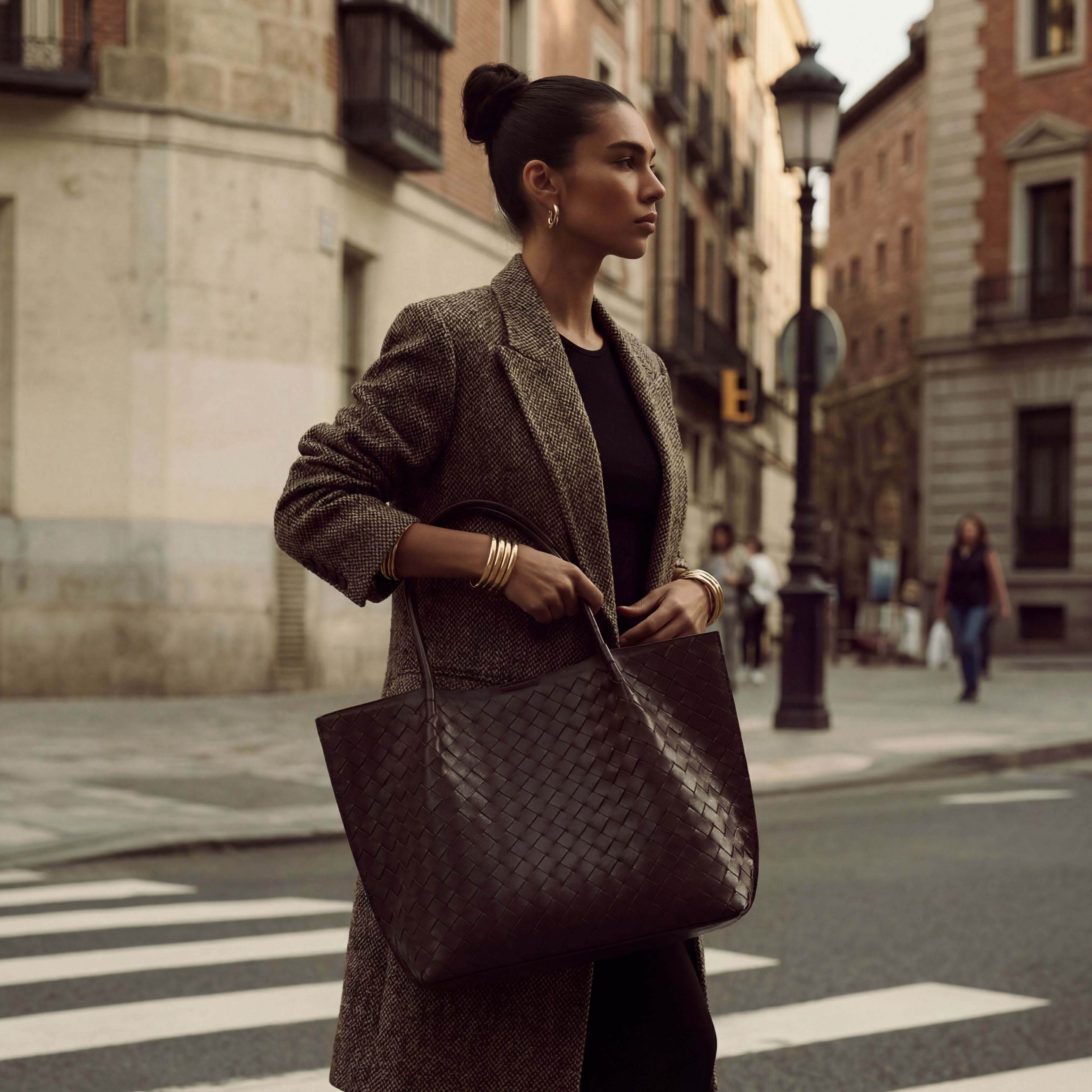 Cici Maxi Vintage Woven Leather Tote Bag - Bagulia