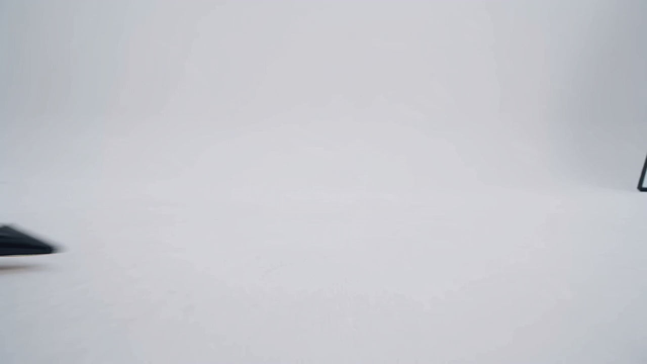 Bagulia summer hero video — woven leather handbag landing page