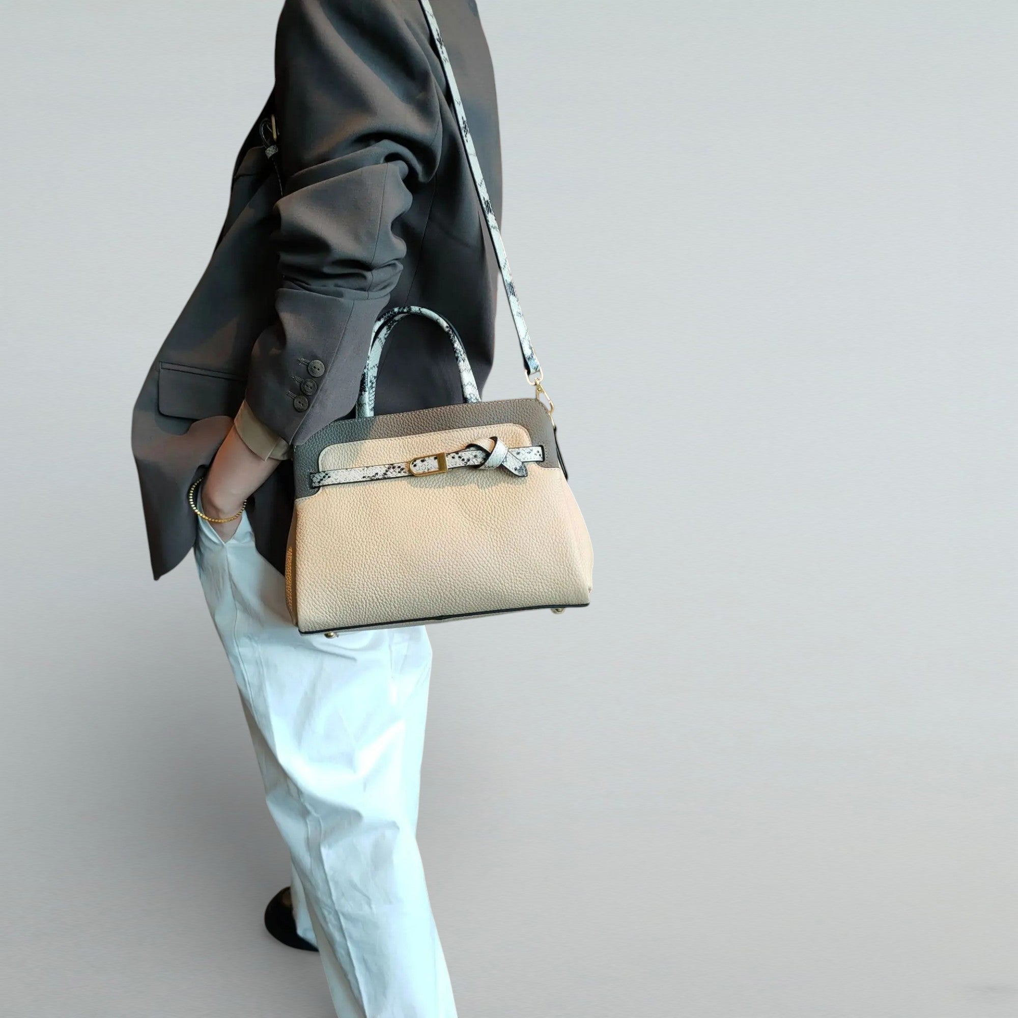 Straddy Handbag - Bagulia