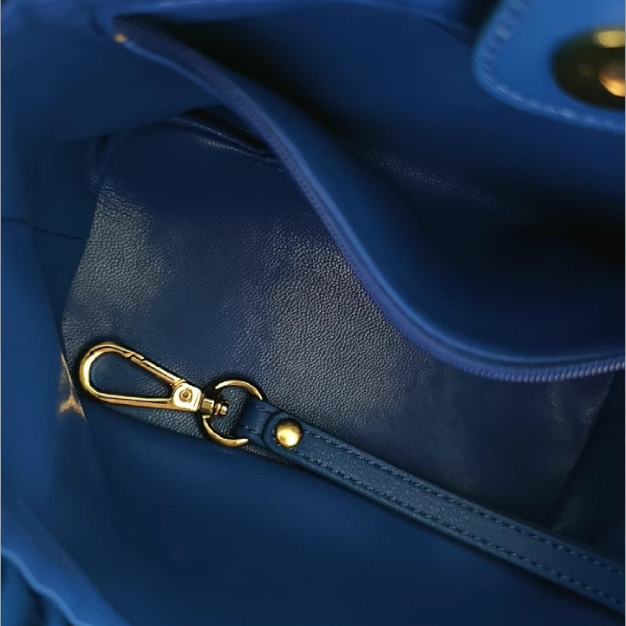 Waves Bucket Bag - Bucket Bag - Bagulia