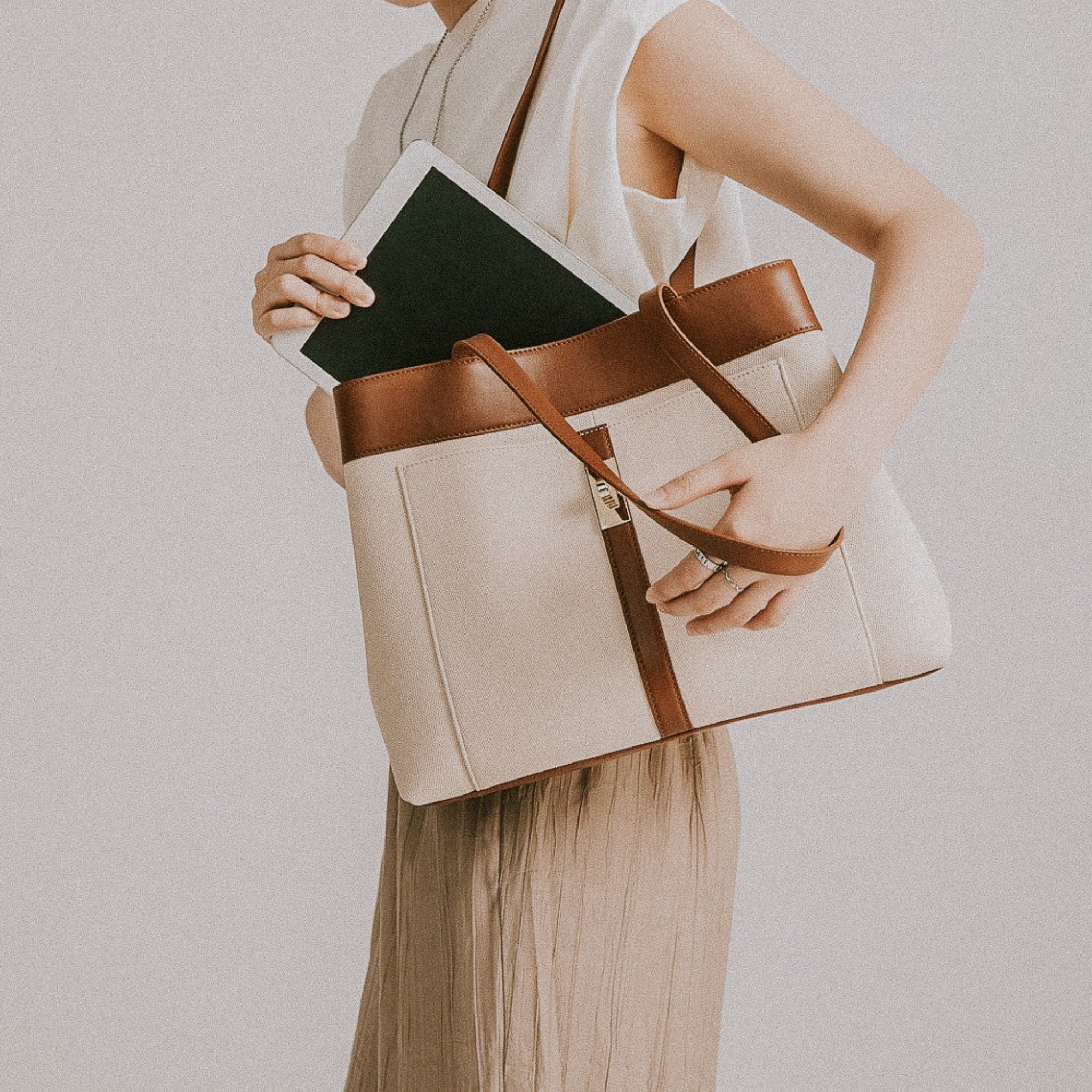 White Sahara Tote Bag - Tote Bag - Bagulia